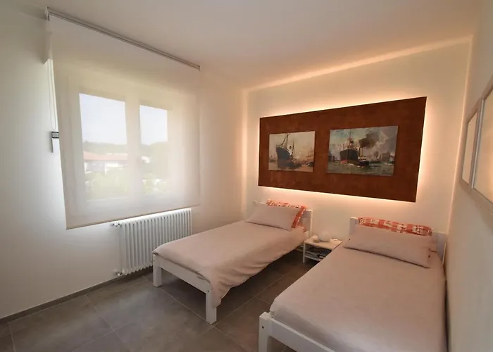 Rada - Zona Mare Con Clima, Posto Auto E Terrazza Апартаменты *