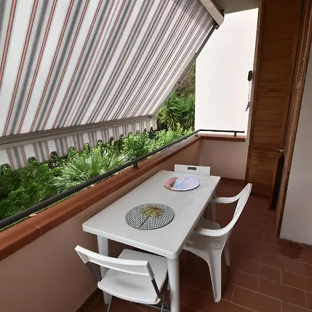 Rada - Zona Mare Con Clima, Posto Auto E Terrazza * מרינה די קמפו