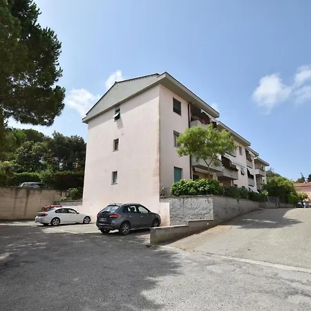 Rada - Zona Mare Con Clima, Posto Auto E Terrazza Appartamento