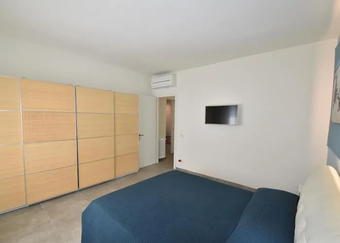 Rada - Zona Mare Con Clima, Posto Auto E Terrazza *