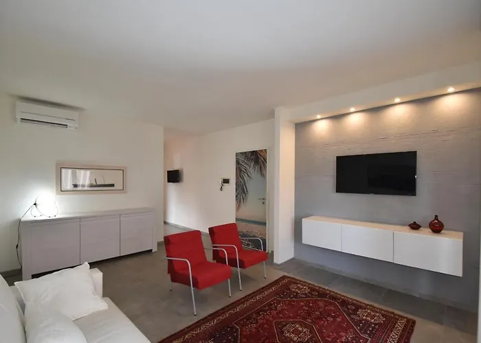 Rada - Zona Mare Con Clima, Posto Auto E Terrazza מרינה די קמפו