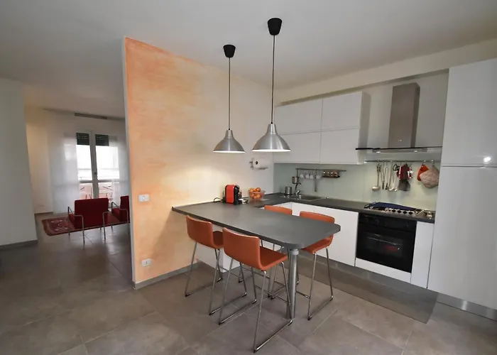 Rada - Zona Mare Con Clima, Posto Auto E Terrazza *